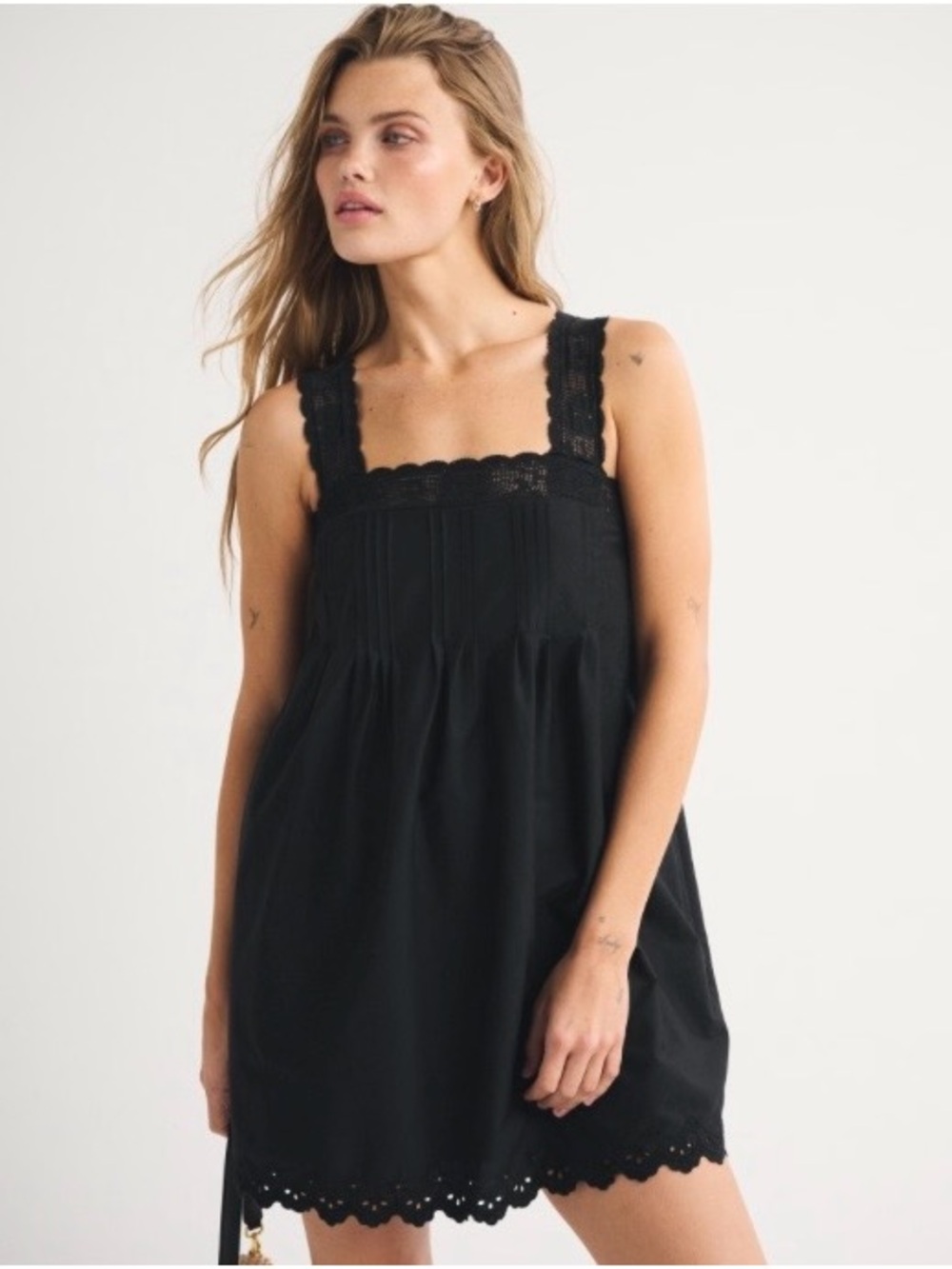 Abercrombie & Fitch Lace-Trim Easy
Mini Dress